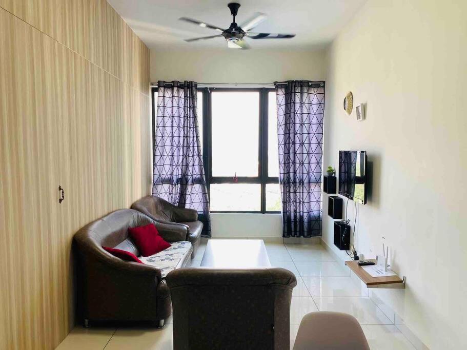 Stay@ Kiara Plaza Kajang/Semenyih Free Wifi/Car Park Екстер'єр фото