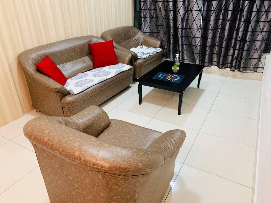 Stay@ Kiara Plaza Kajang/Semenyih Free Wifi/Car Park Екстер'єр фото